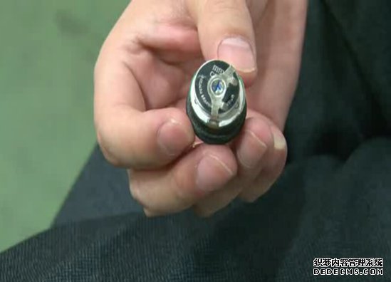 胎壓監(jiān)測(cè)更換電池