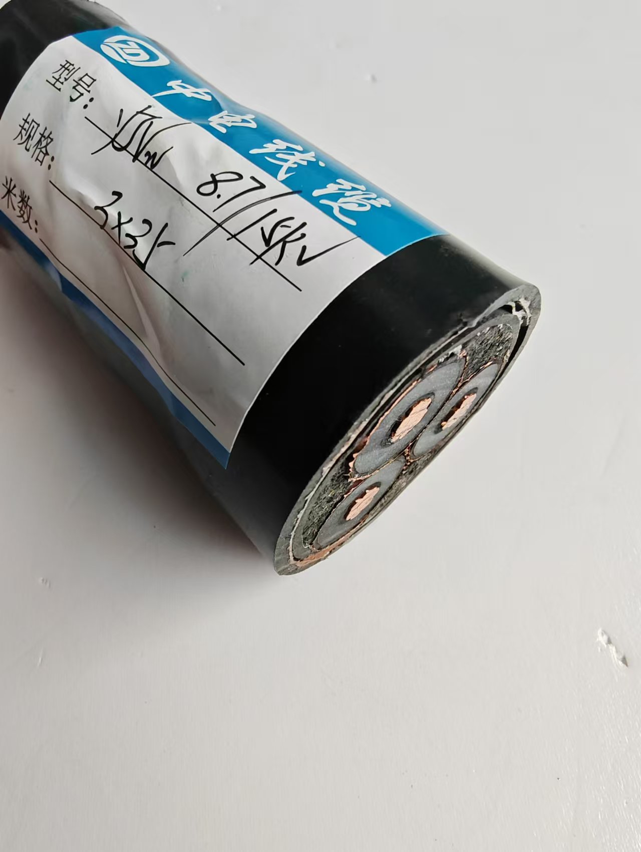 如何區(qū)分YJV22鎧裝電纜與YJV23鎧裝電纜？